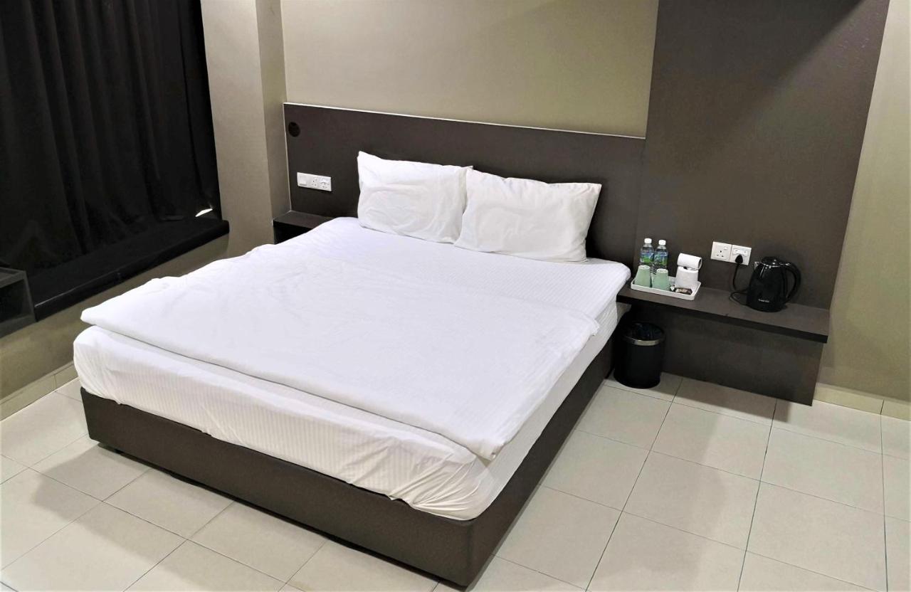 Tropika Garden Hotel Kulai Johor Bahru Eksteriør billede